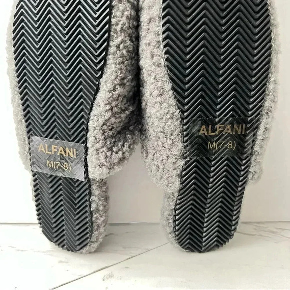 Alfani Slippers Gray Grey Boucle Sherpa Plush Size Medium 7-8 Close Toe - Picture 6 of 7